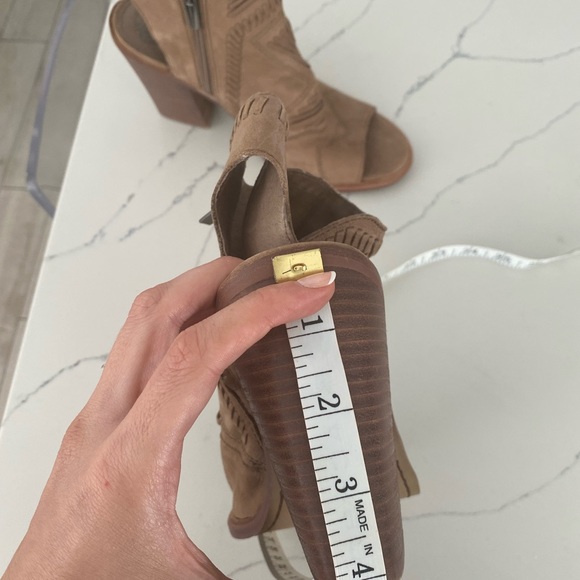 Vince Camuto Karenta leather open toe shoes tan size 10 - Picture 12 of 14